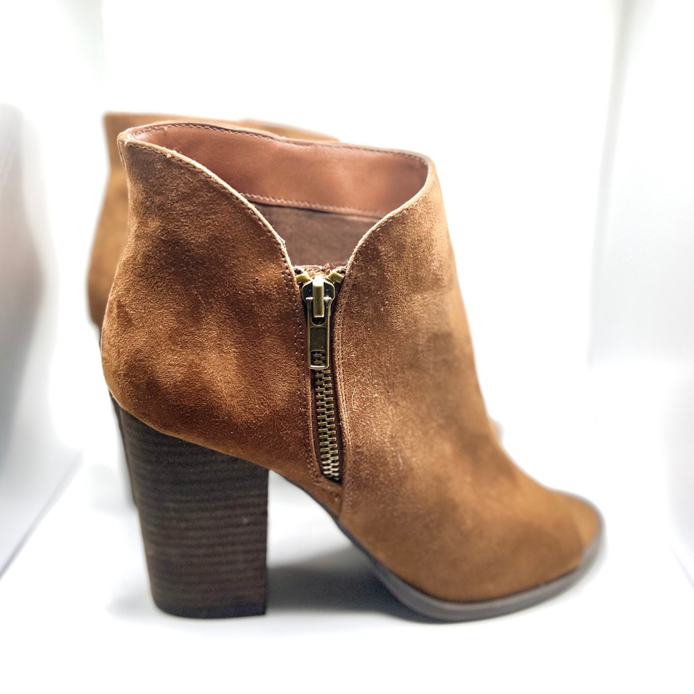 Carlos Santana open suede peep-toe-booties